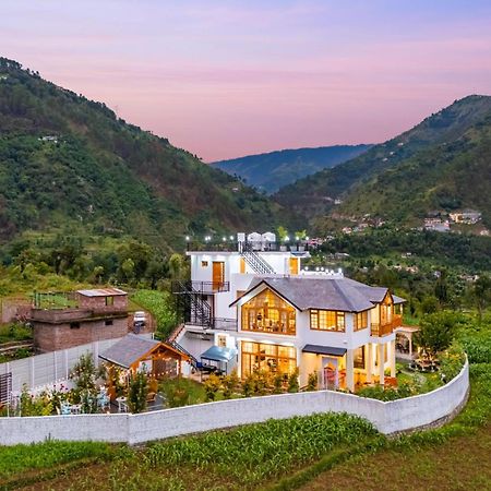 Stayvista At The Oakridge 4 Bhk Villa In Dharamshala With Jacuzzi & Balcony Чамба Экстерьер фото