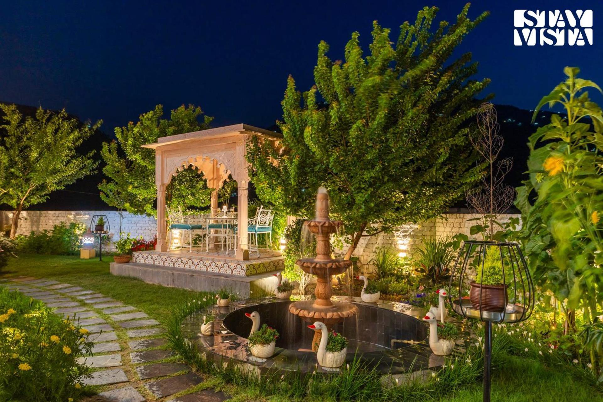 Stayvista At The Oakridge 4 Bhk Villa In Dharamshala With Jacuzzi & Balcony Чамба Экстерьер фото