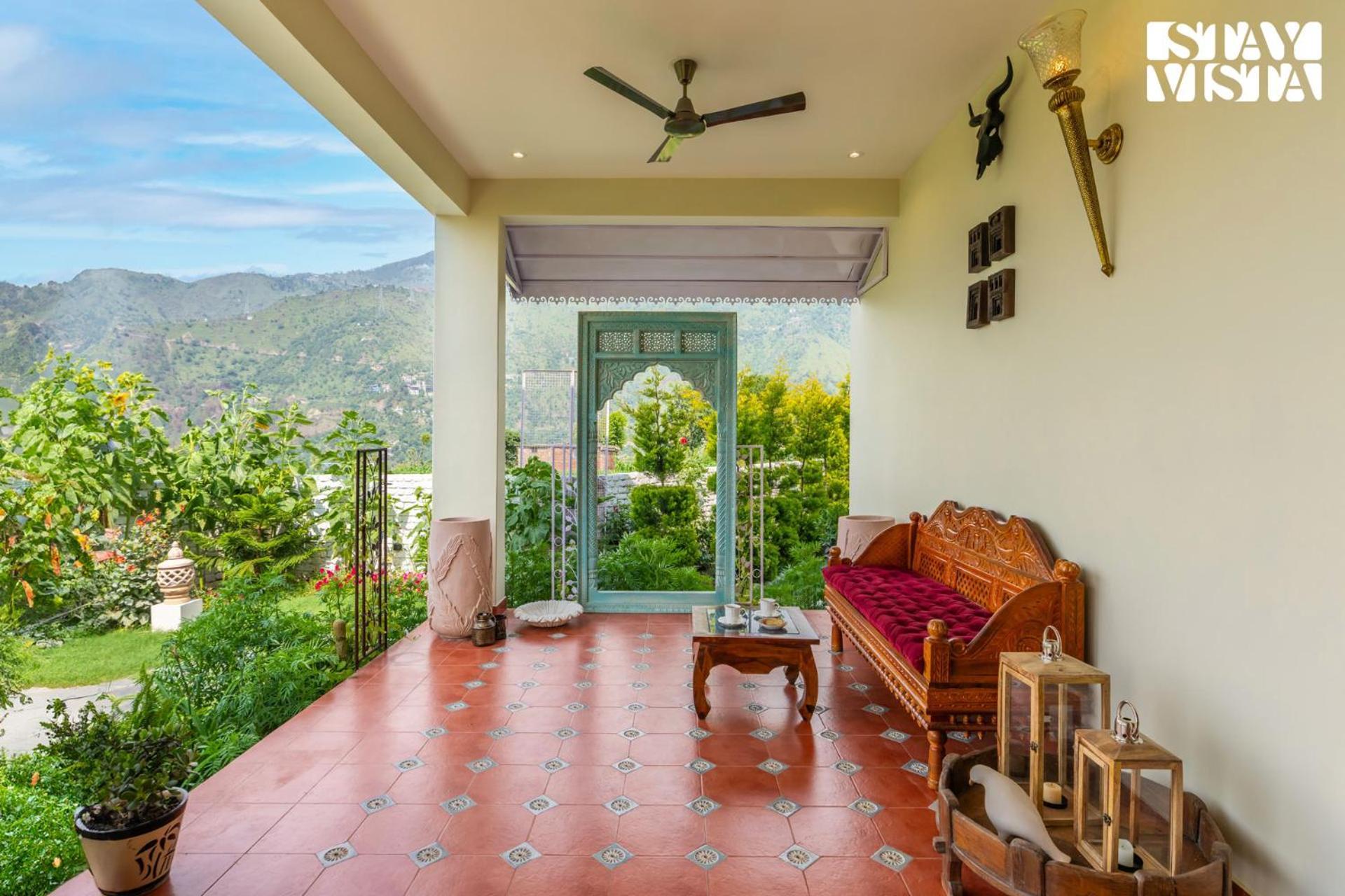 Stayvista At The Oakridge 4 Bhk Villa In Dharamshala With Jacuzzi & Balcony Чамба Экстерьер фото